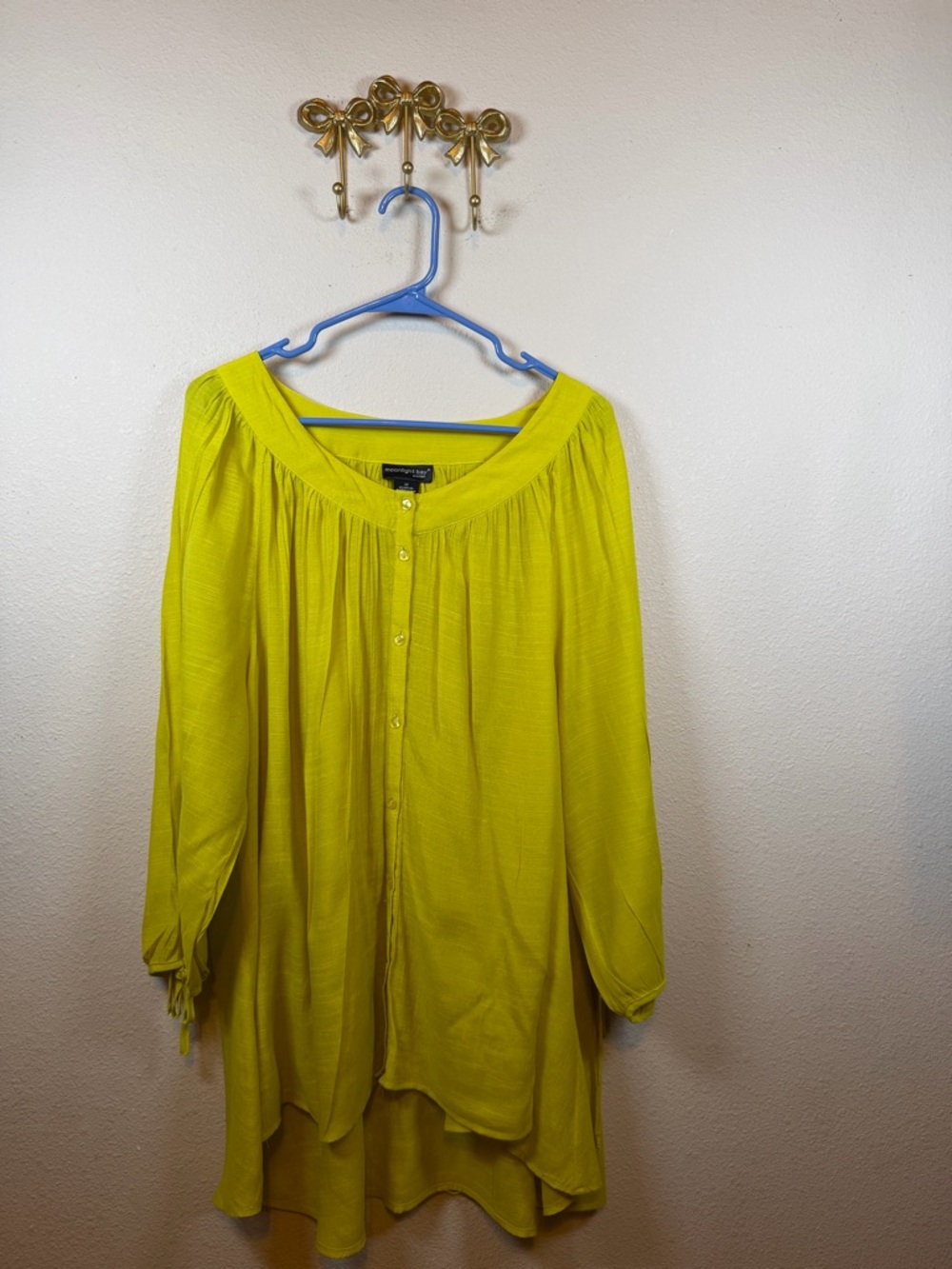 Yellow Button-Front Peasant Tunic by Moonlight Bay. Size 3X